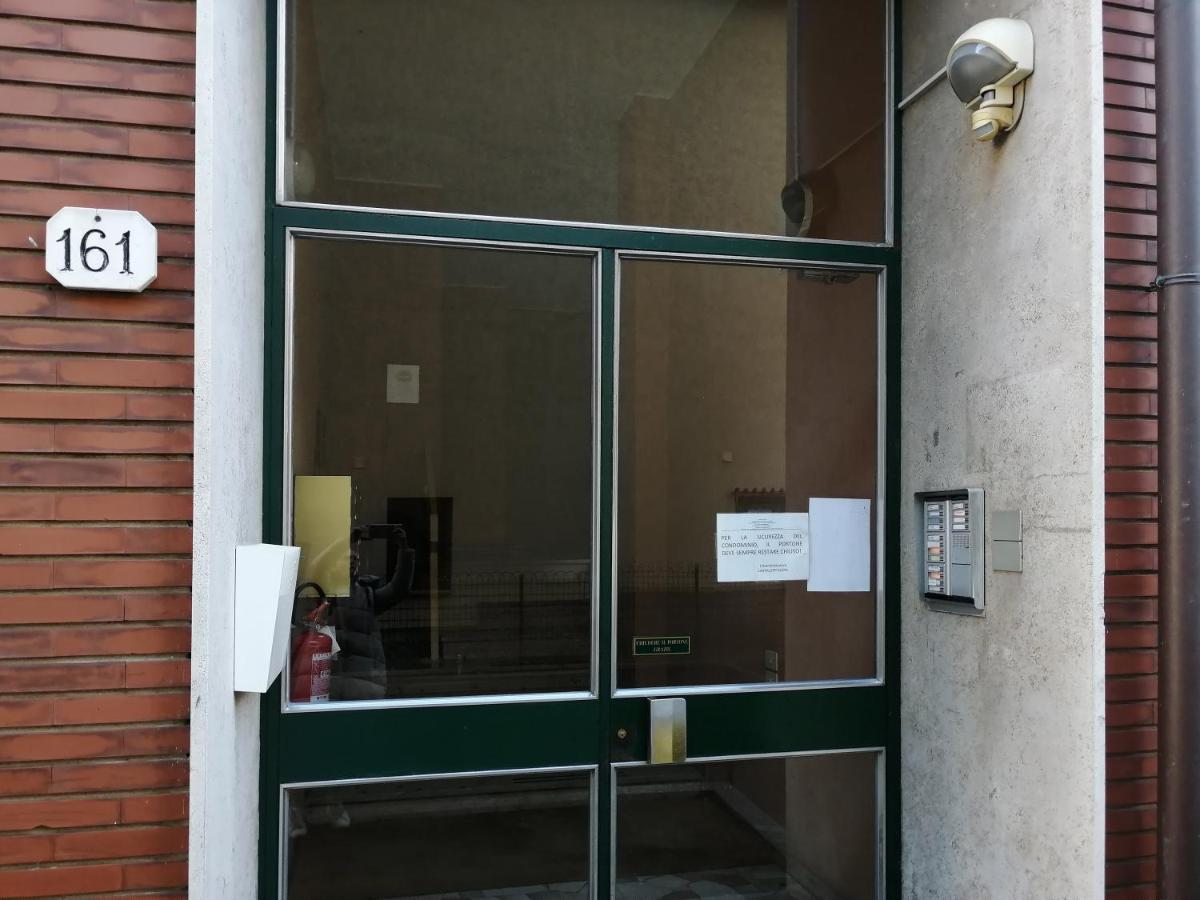 דירות קומו Casa Di Lucy מראה חיצוני תמונה